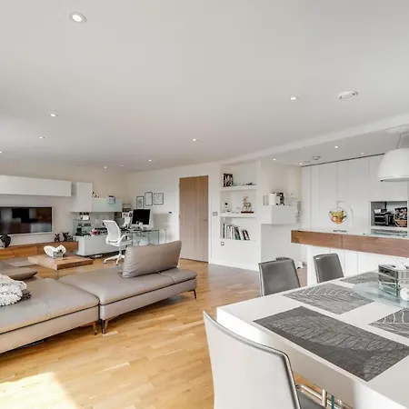 New 3 Bedroom Near Tower Bridge London Exterior photo